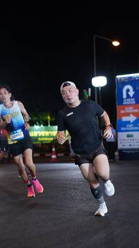 BIB: 40993
                            <button type="button" onclick="openModal(23019044)" class="btn btn-primary btn-sm float-right btn-popup" data-toggle="modal" data-target=".modal-high-quality">
                        <i class="fas fa-shopping-cart"></i> Add to Cart
                    </button>
                                            <button type="button" onclick="isThisMe(23019044, true)" class="btn btn-success btn-sm float-right btn-popup btn-isme hidden" data-toggle="tooltip" data-placement="bottom" title="นี่คือรูปของคุณใช่ไหม คลิกที่นี่เพื่อเอาเข้าอัลบั้ม">
                        <i class="fas fa-plus"></i> Add to album
                    </button>
                    <button type="button" onclick="isThisMe(23019044, false)" class="btn btn-warning btn-sm float-right btn-popup btn-isnotme hidden">
                        <i class="fas fa-ban"></i> Remove from album
                    </button>